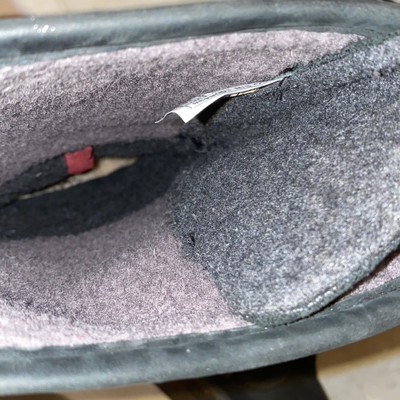 Ugg leather waterproof boots size 7 - Picture 15 of 15